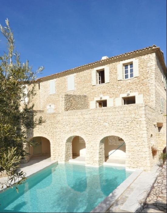 Gordes - Maison de village avec garage et piscine   